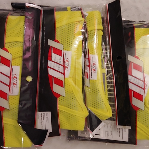 SAFETY VEST - Picture 1 of 2